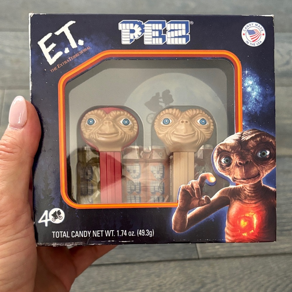 E.T. PEZ Candy Dispenser Set - Brown and Blue